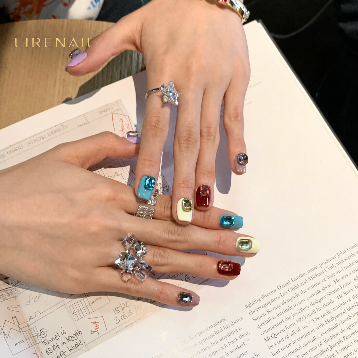 Silver Bloom – Crystal Floral Press-On Nails