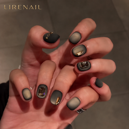 Obsidian Halo – Black Ombre Gem Press-On Nails