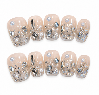 Moonlit Galaxy – Silver Crystal Pearl Press-On Nails