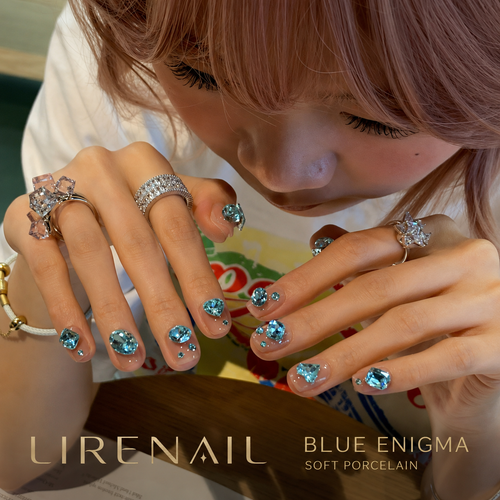 Blue Enigma – Blue Crystal Teardrop Press-On Nails