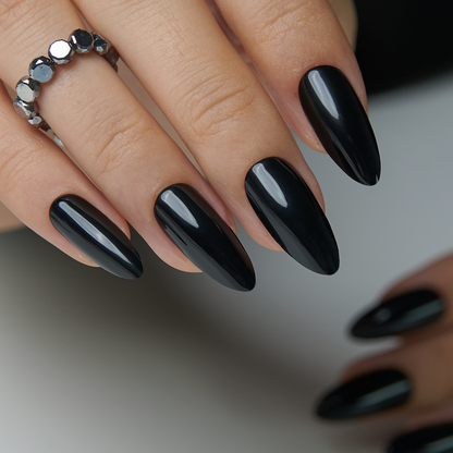 Shadow Kiss Glow – L Stiletto nail size guide