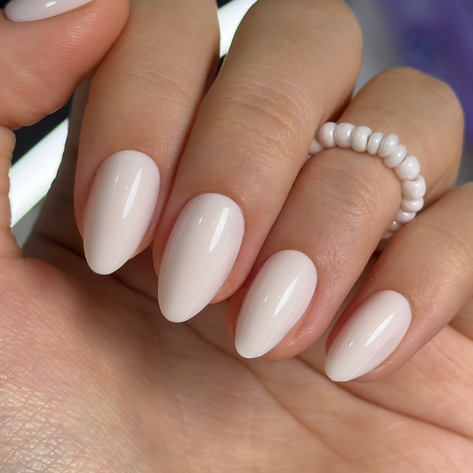 Ivory Sheen – S Almond