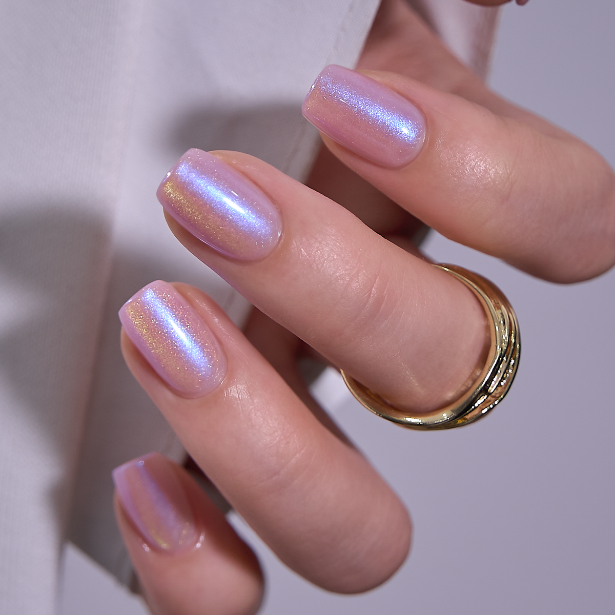 Aurora Blush S Squoval short squoval press-on nails