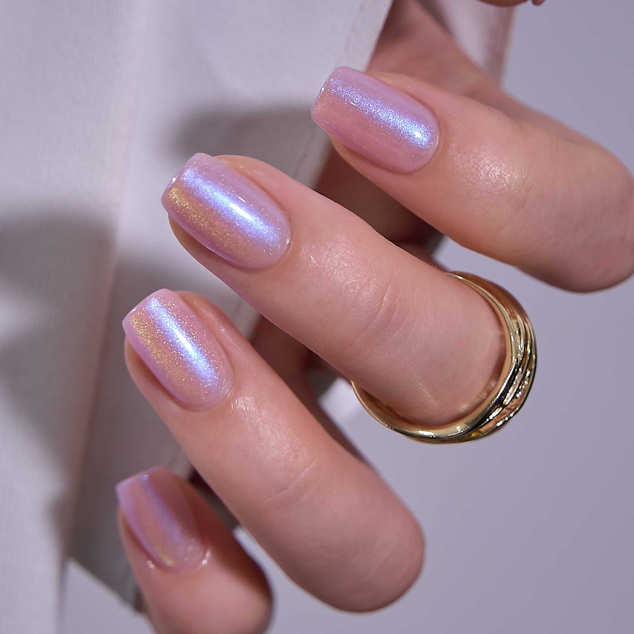 Aurora Blush S Squoval short squoval press-on nails