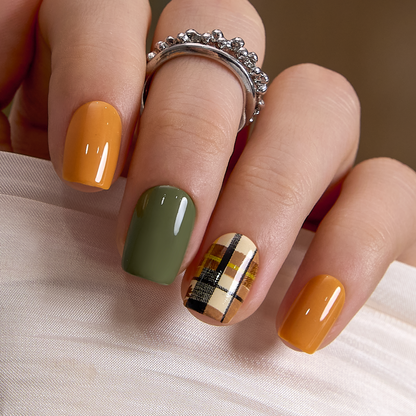 Autumn Plaid short squoval press-on nails
