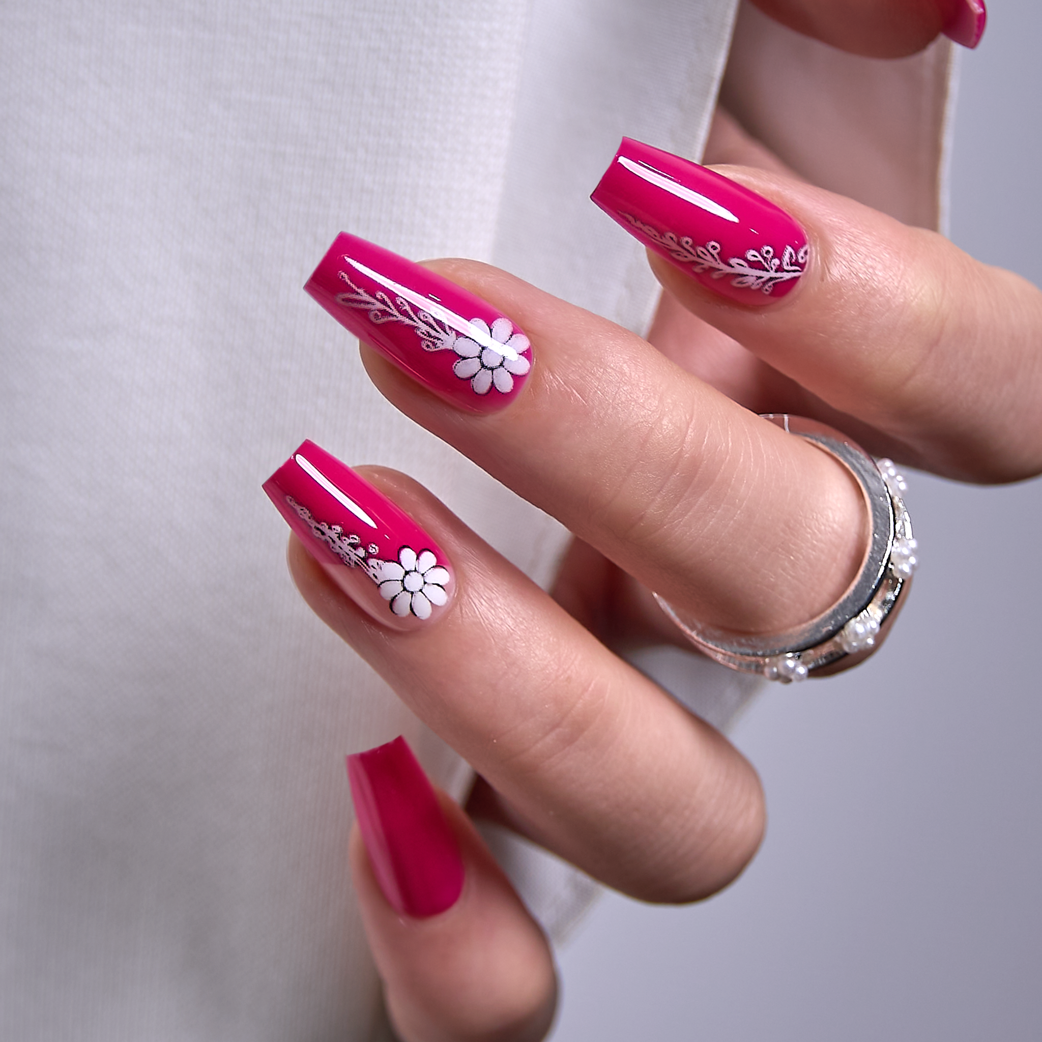 Berry Blossom M Coffin medium coffin press-on nails