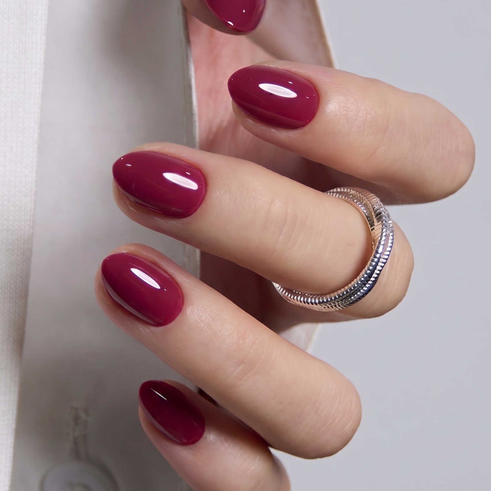 Berry Glaze RS Almond almond press-on nails