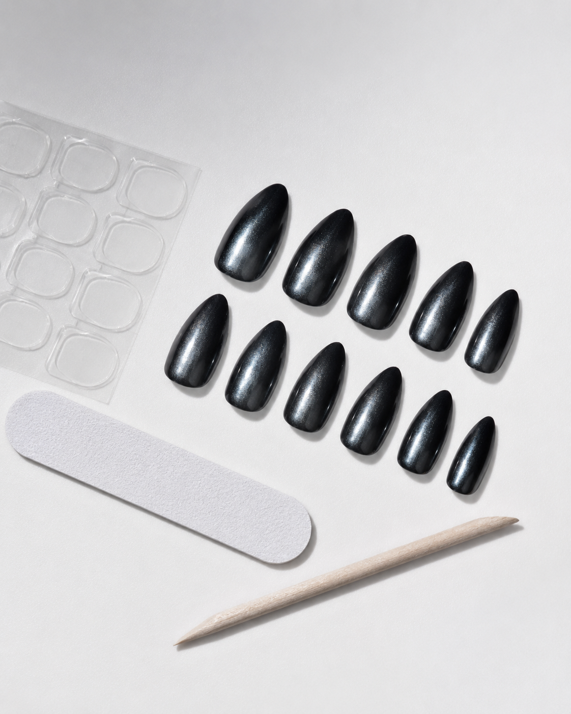Black Almond Long press-on nails by Lirenail - package