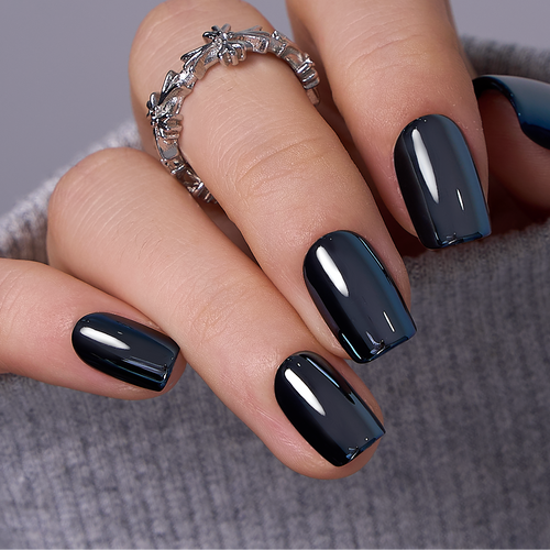 Black Mirror short squoval press-on nails