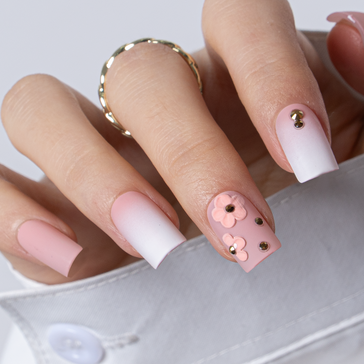 Designer s Pick | Bloom Luxe M Squoval squoval press-on nails