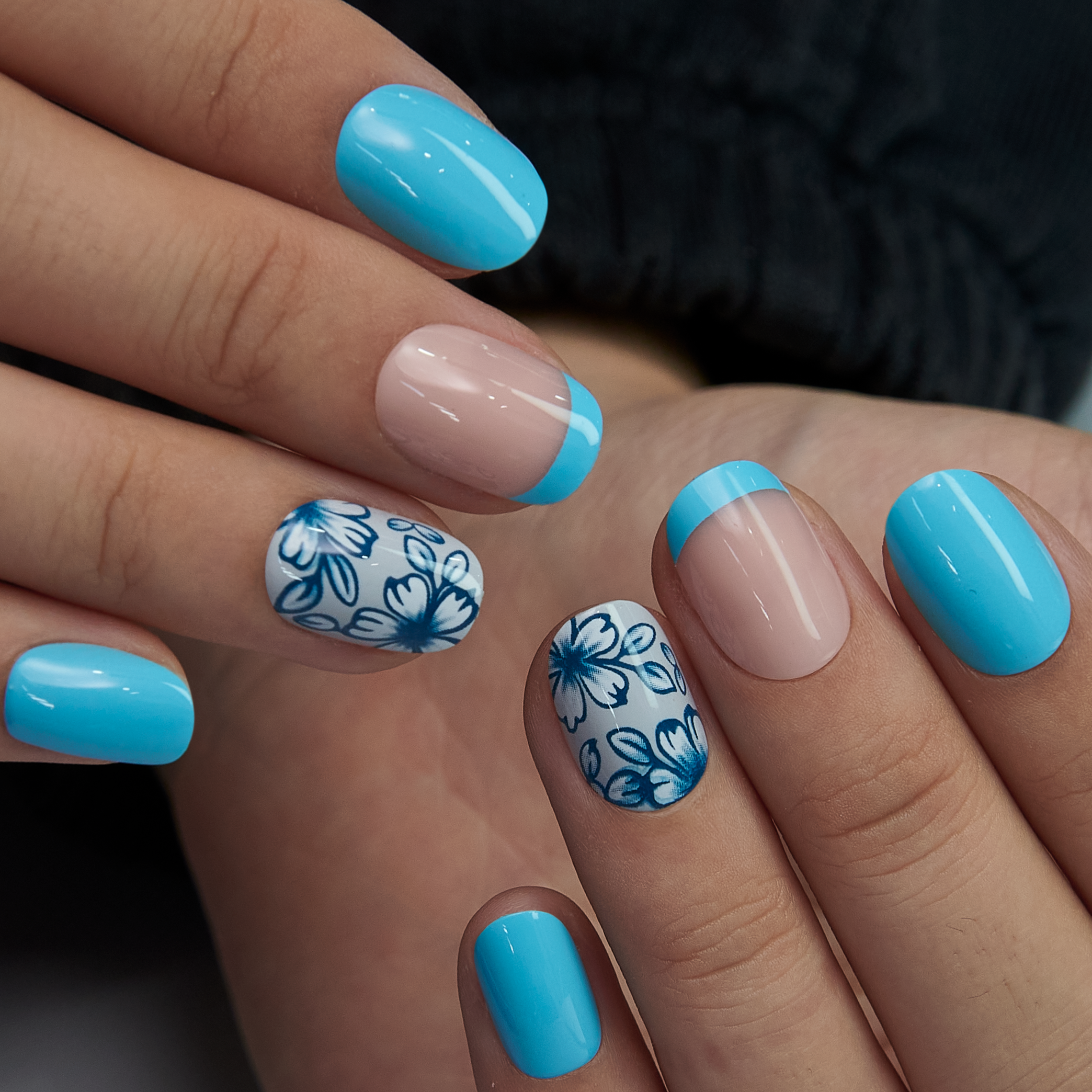 Blue Blossom Rs squoval press-on nails from the side