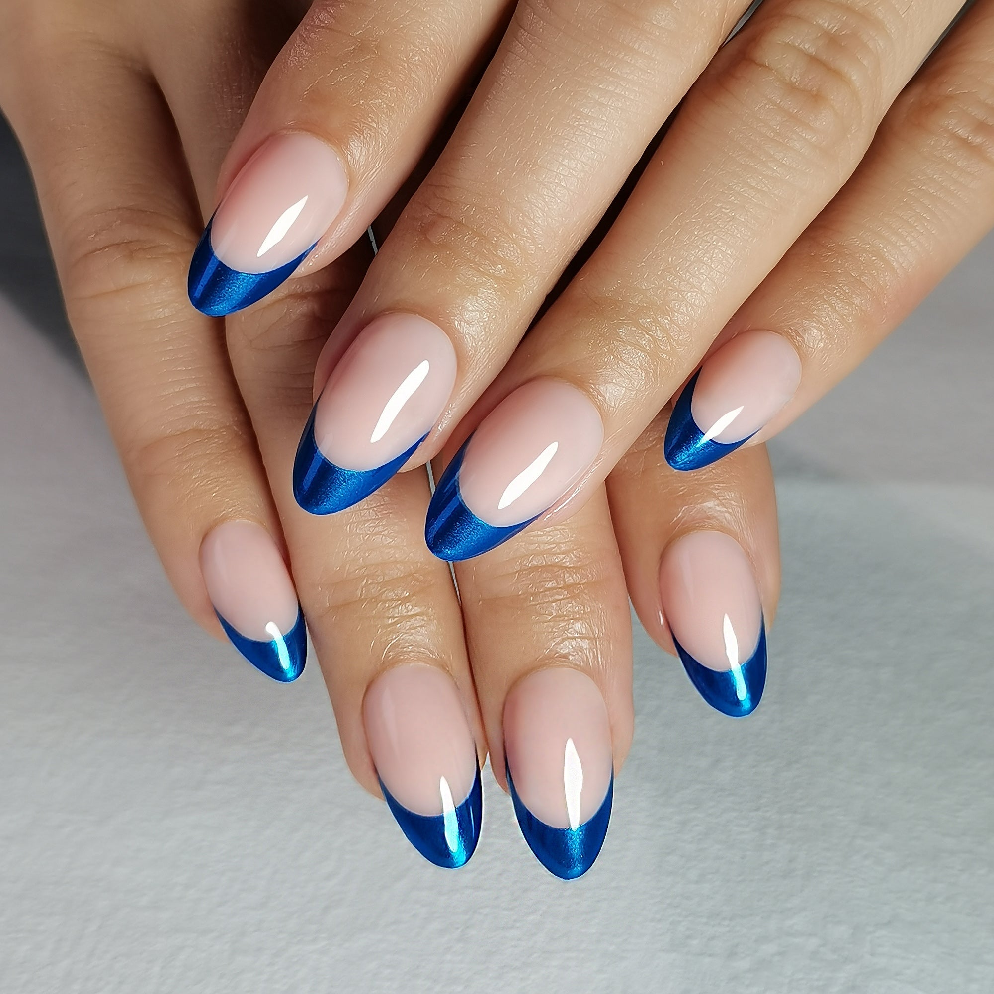 Blue Edge short almond nail detail