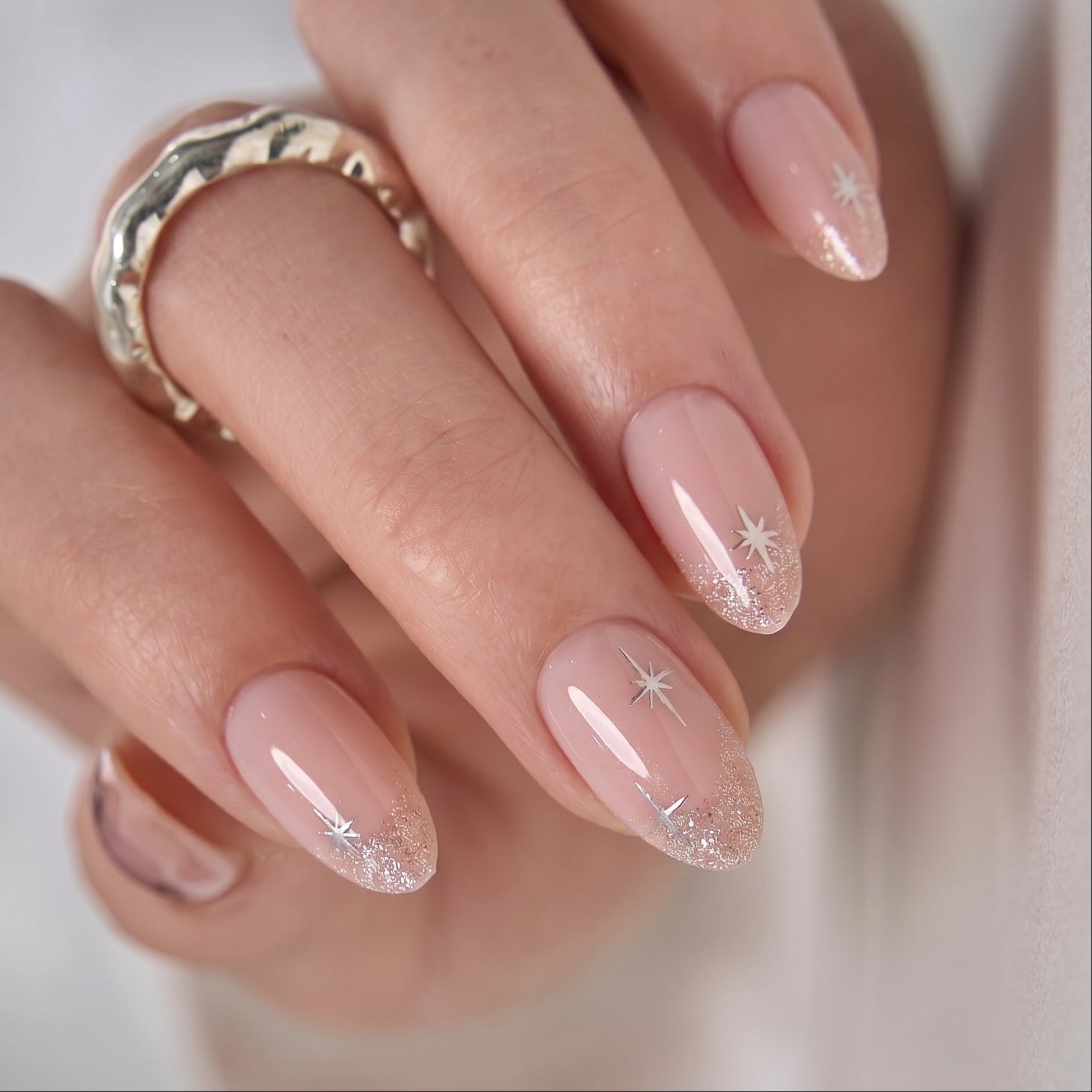 Blush Gleam S Almond short almond press-on nails