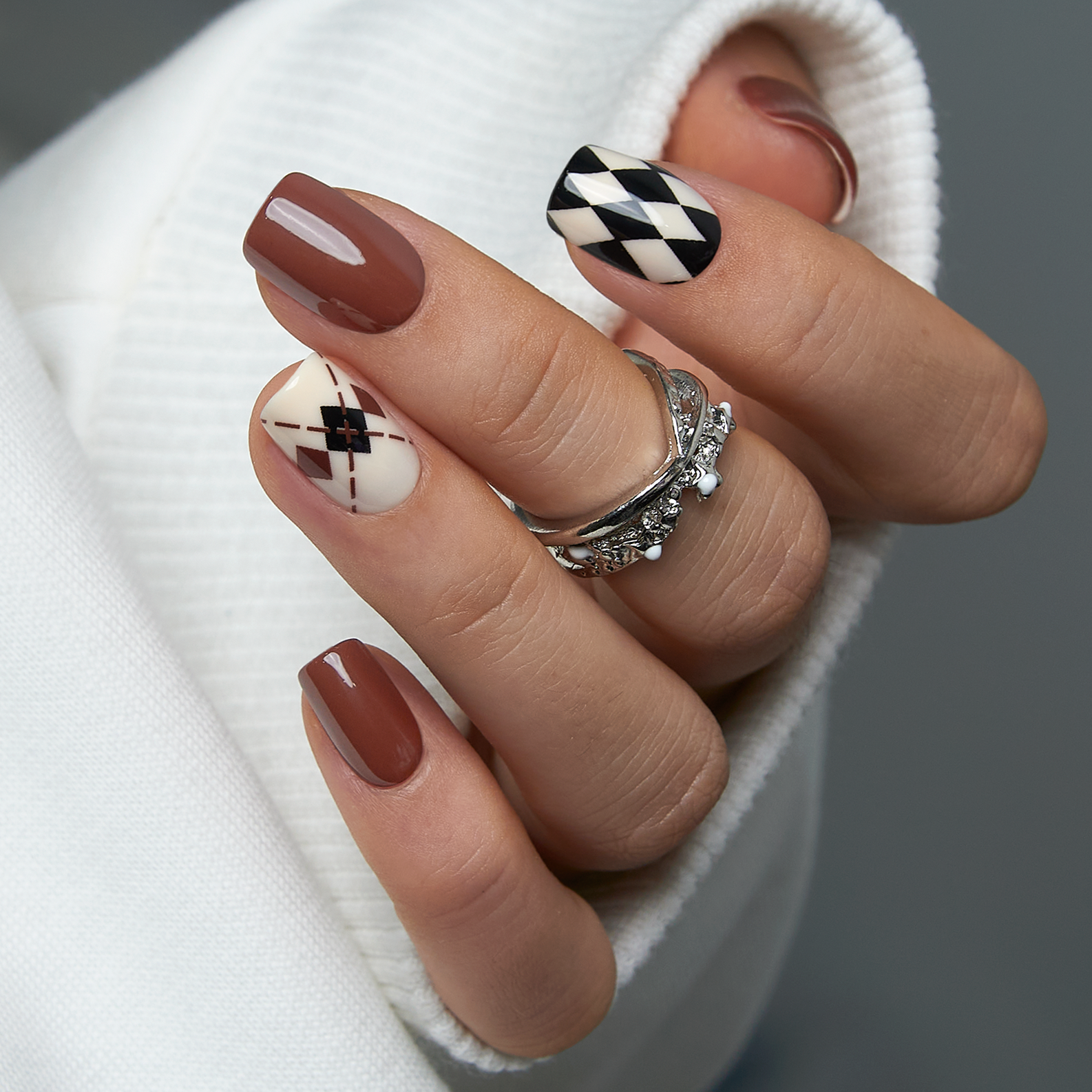 Blush Leopard short squoval nail detail