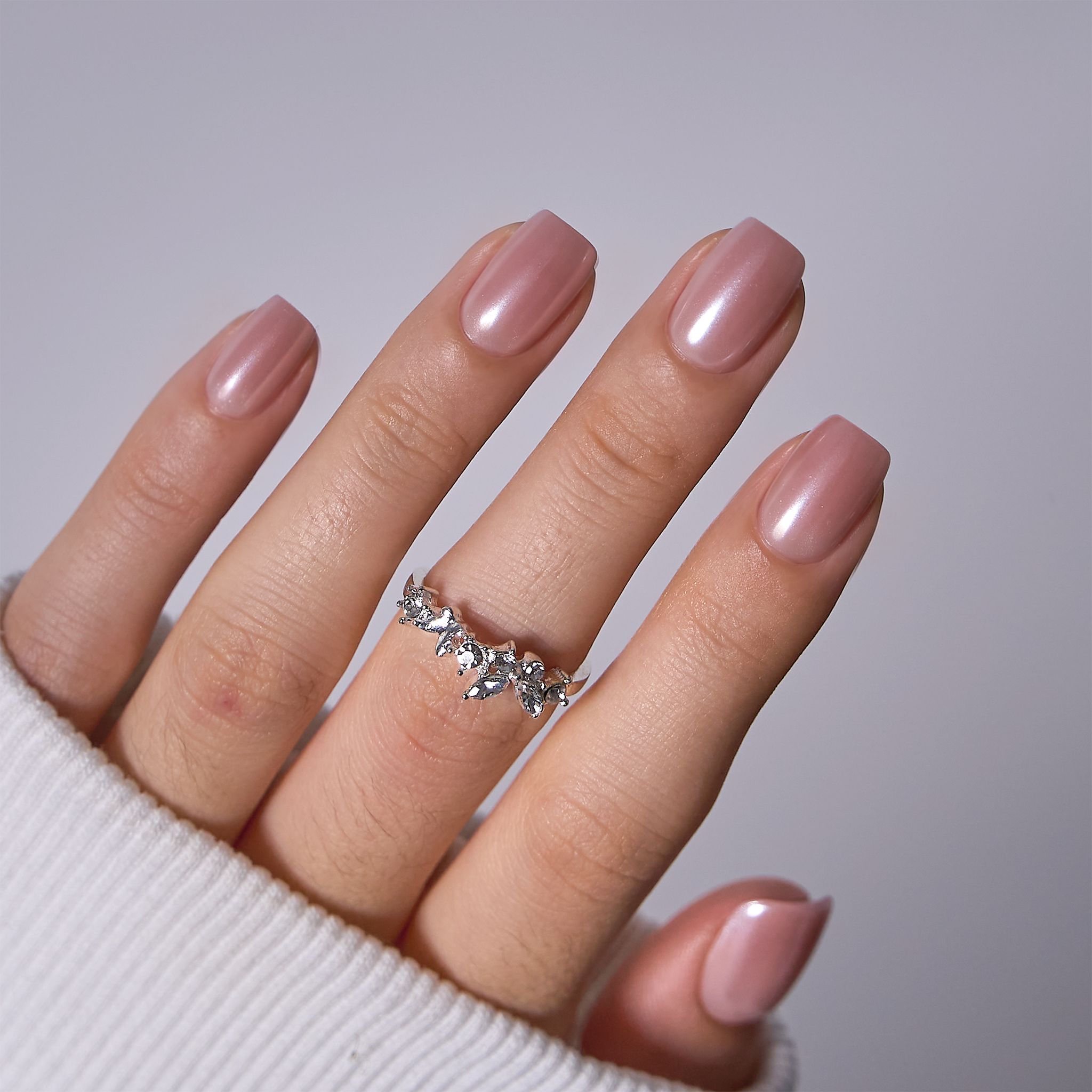 Blush Serenity S Squoval short squoval press-on nails