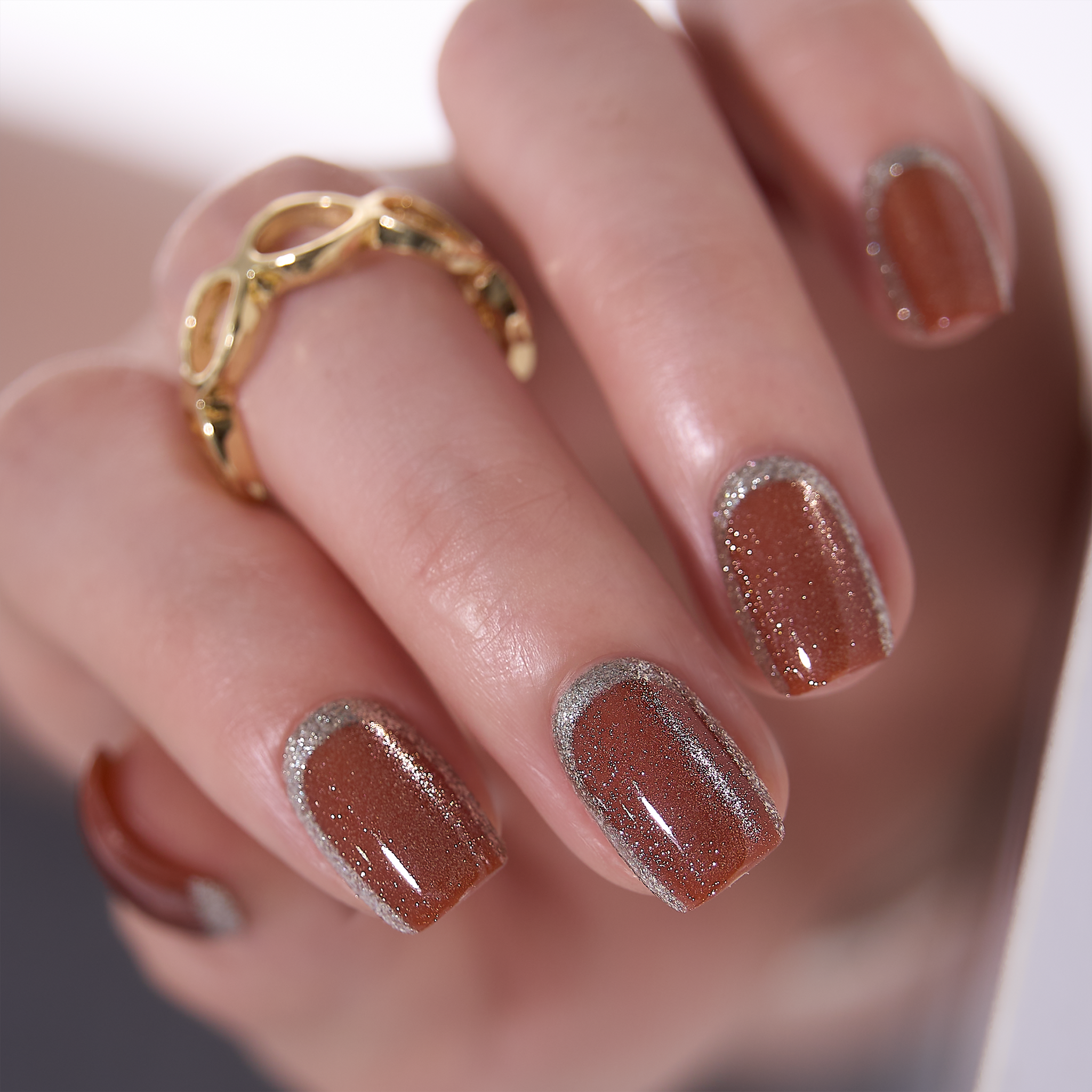 Bronze Allure M Squoval medium squoval press-on nails