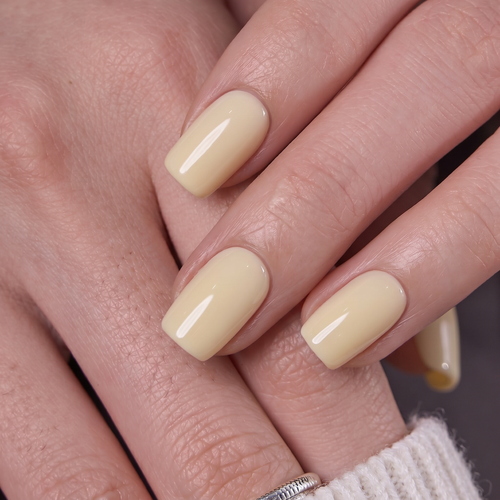 Butter Glow S Squoval squoval press-on nails