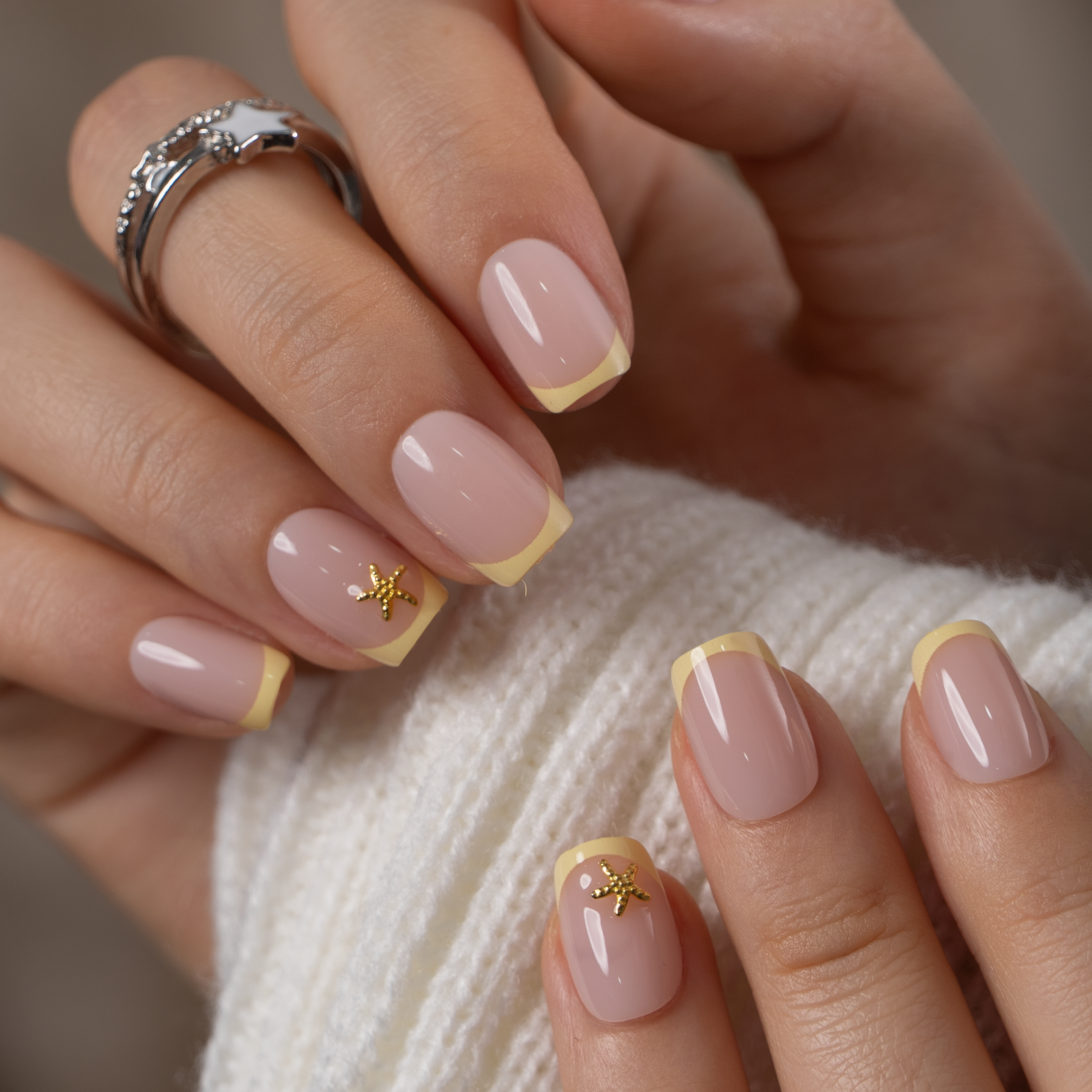 Butter Star S Squoval squoval press-on nails