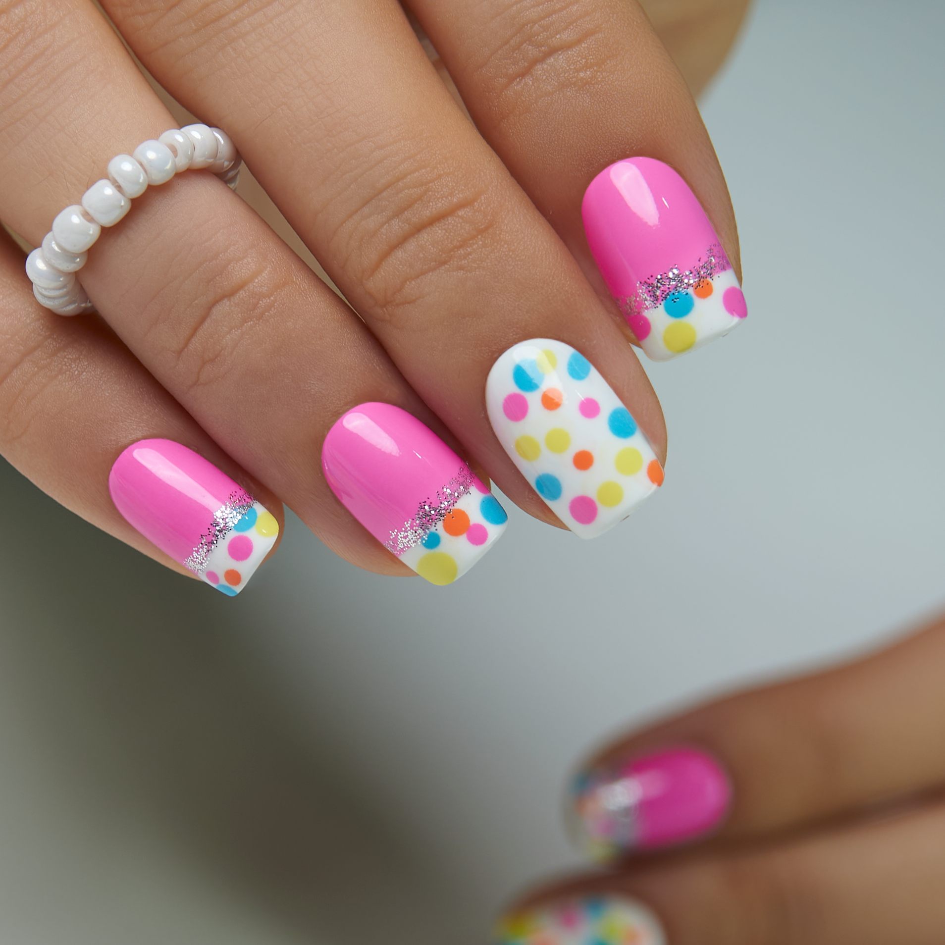 Candy Dot Dream short squoval nail detail