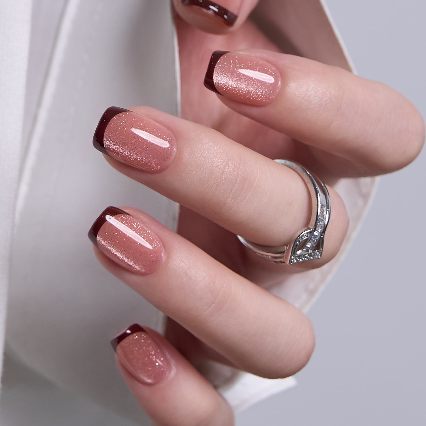 Caramel Dusk - S Squoval short squoval press-on nails