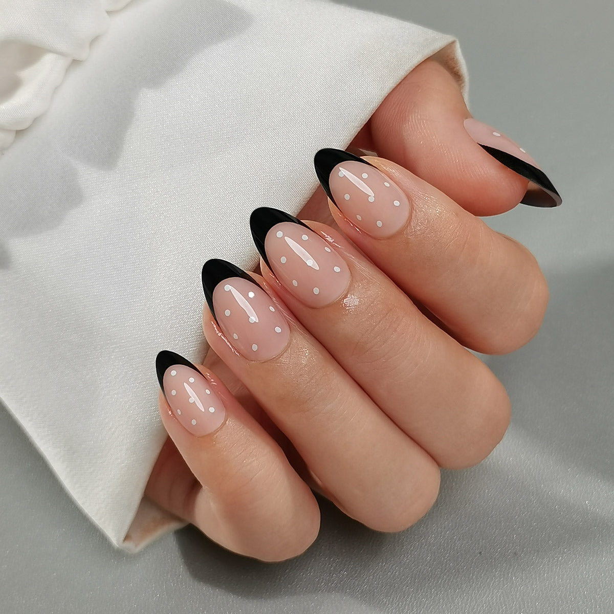 Classic Polka short almond nail detail