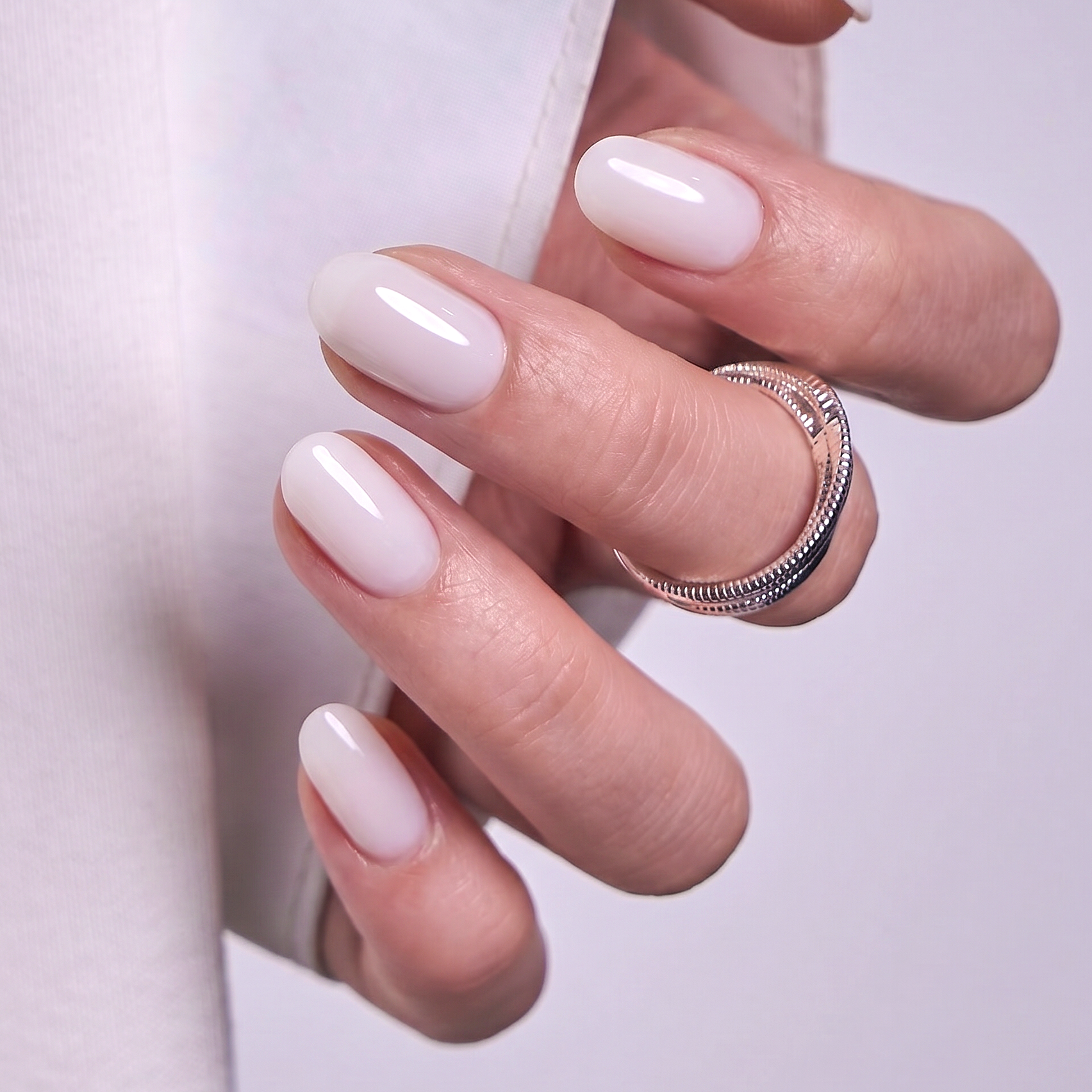 Cloud Silk S Oval oval press-on nails