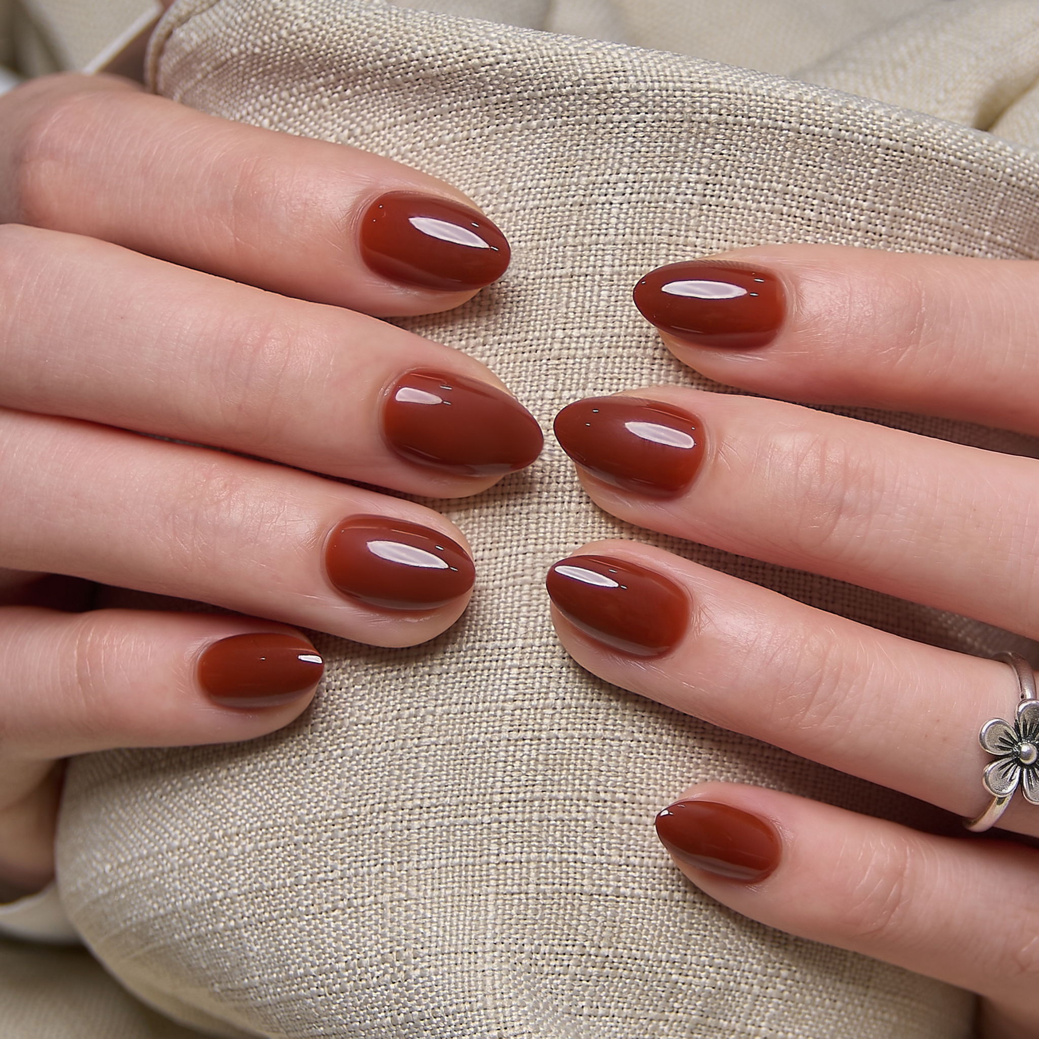Cocoa Glow RS Almond almond press-on nails