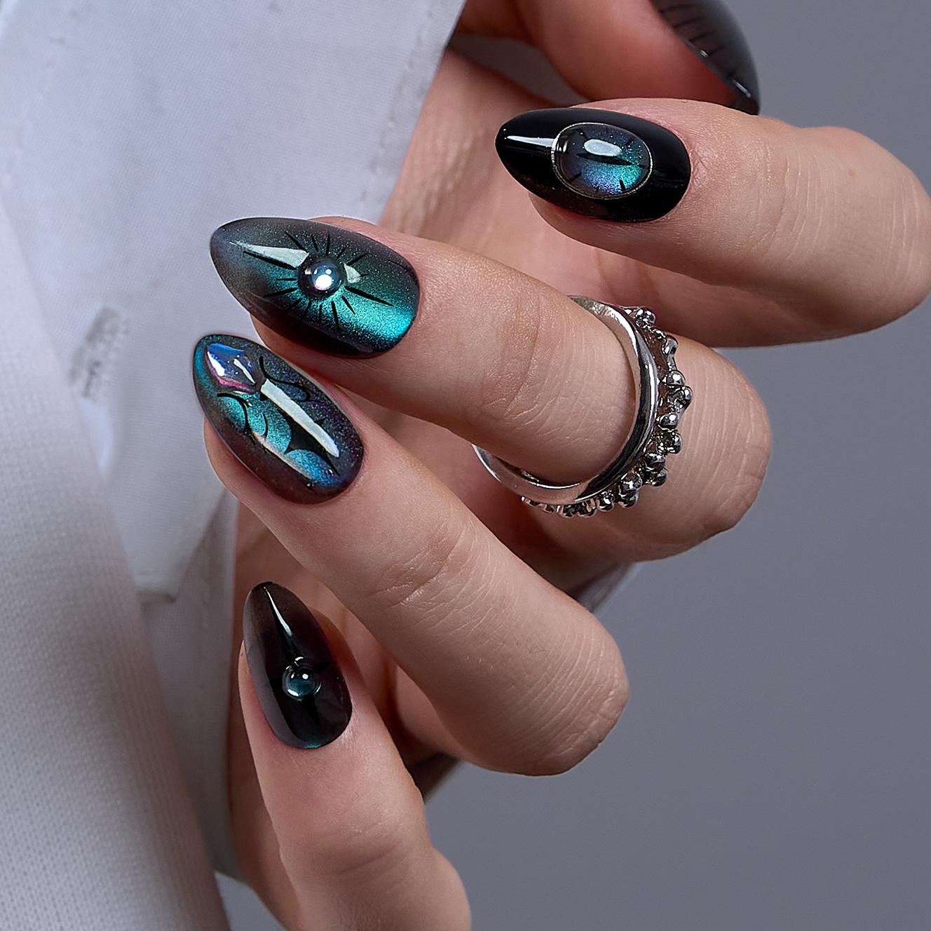 Designer s Pick | Cosmic Spell S Almond almond press-on nails