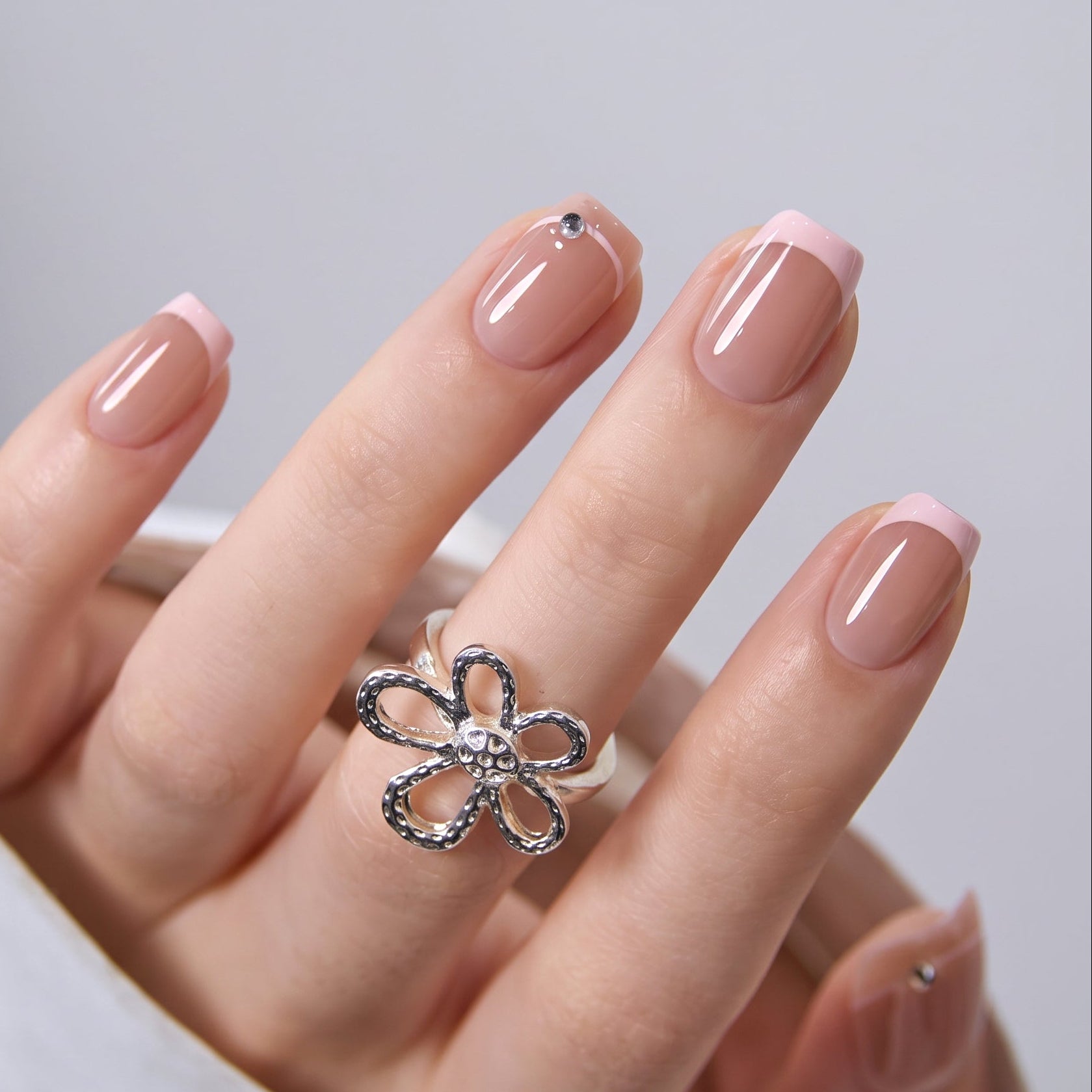 Crystal Blush S Squoval short squoval press-on nails