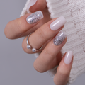 Crystal Glow M Squoval squoval press-on nails