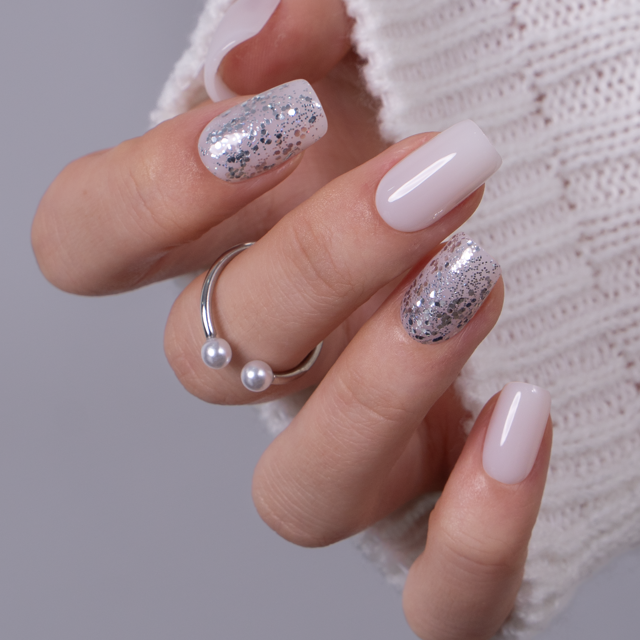 Crystal Glow M Squoval squoval press-on nails