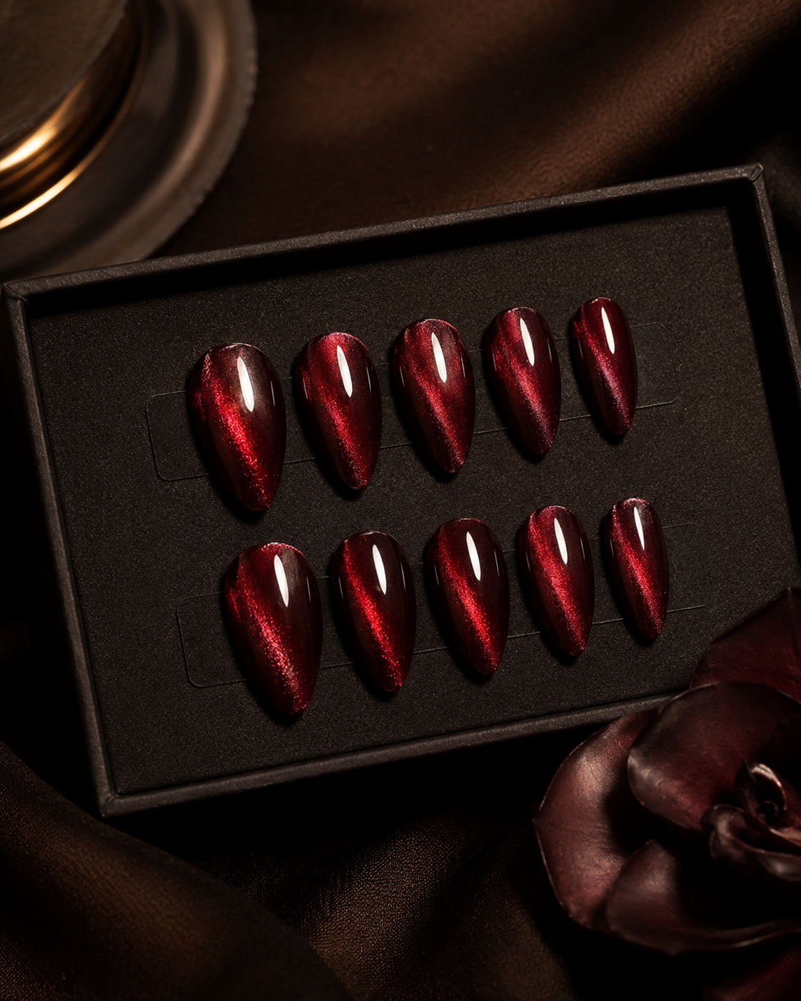 Red Almond Short press-on nails by Lirenail - package