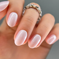 Delicate Glow short oval press-on nails
