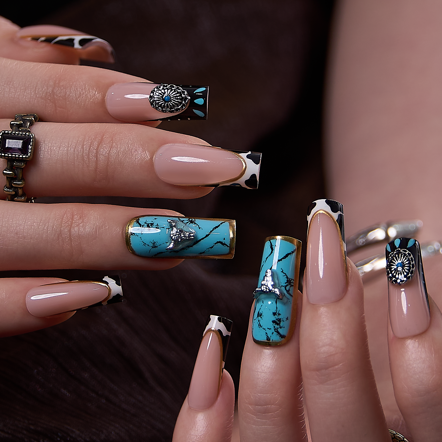 Desert Rebel L Square square press-on nails