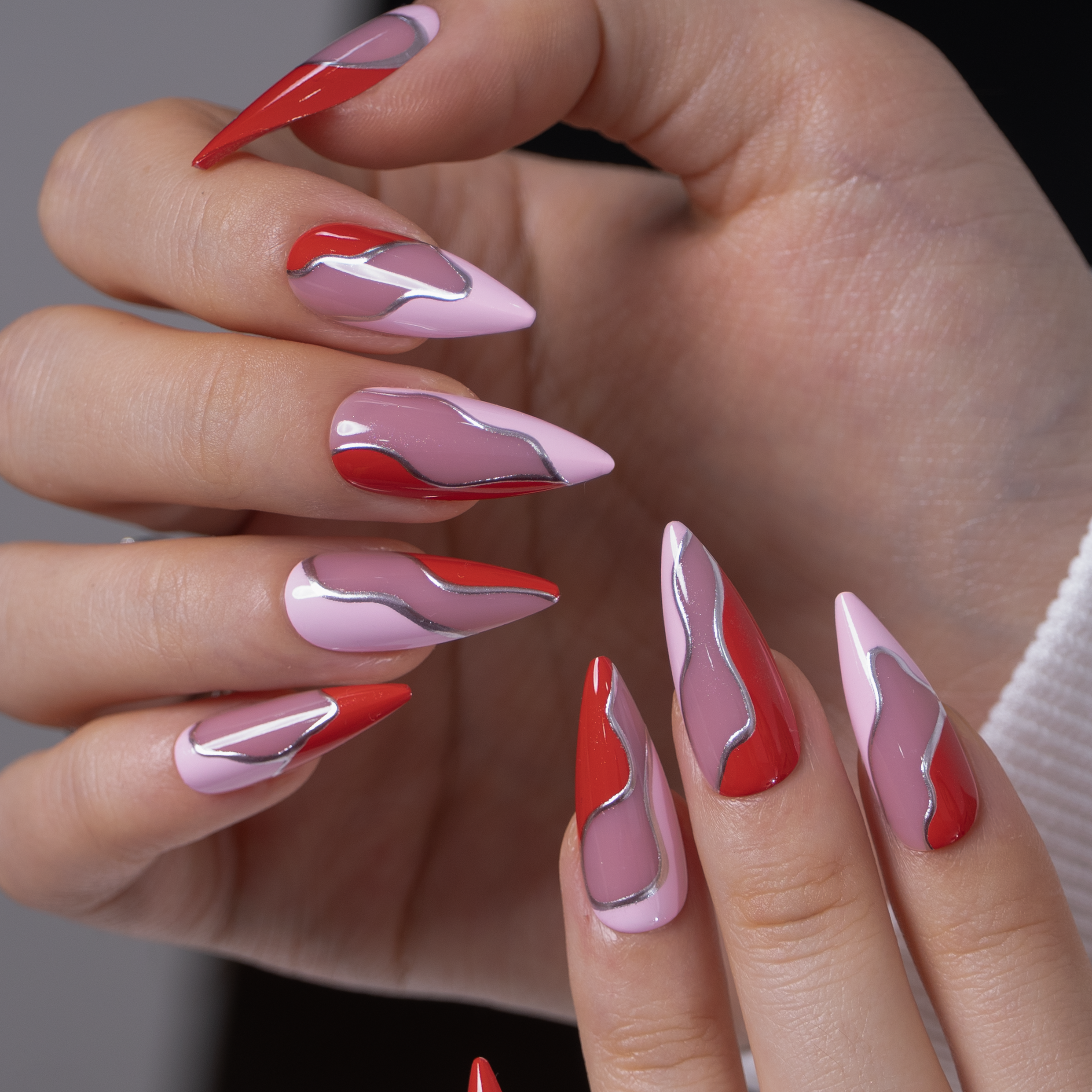 Designer s Pick | Flame Curve L Stiletto short stiletto press-on nails