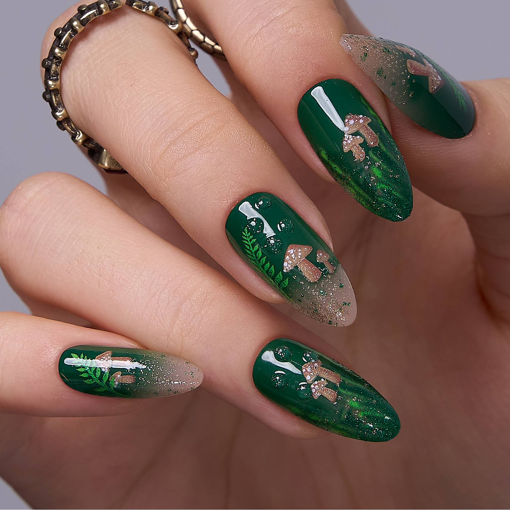 Designer S Pick Green Forest L stiletto press-on nails