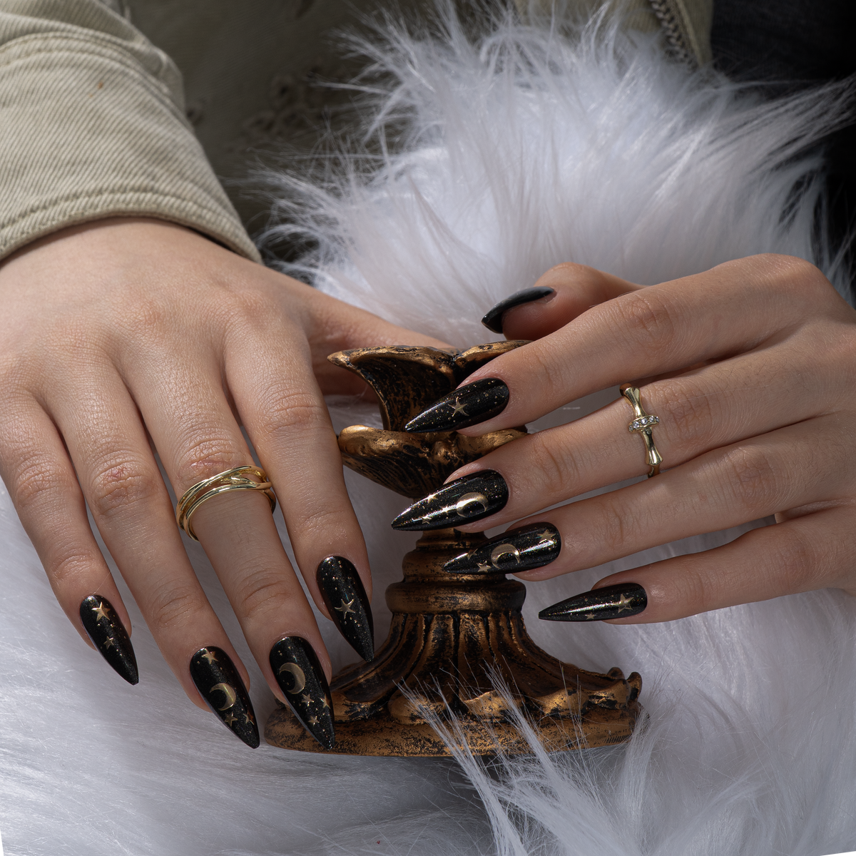 Designer s Pick | Lunar Charm L Stiletto short stiletto press-on nails