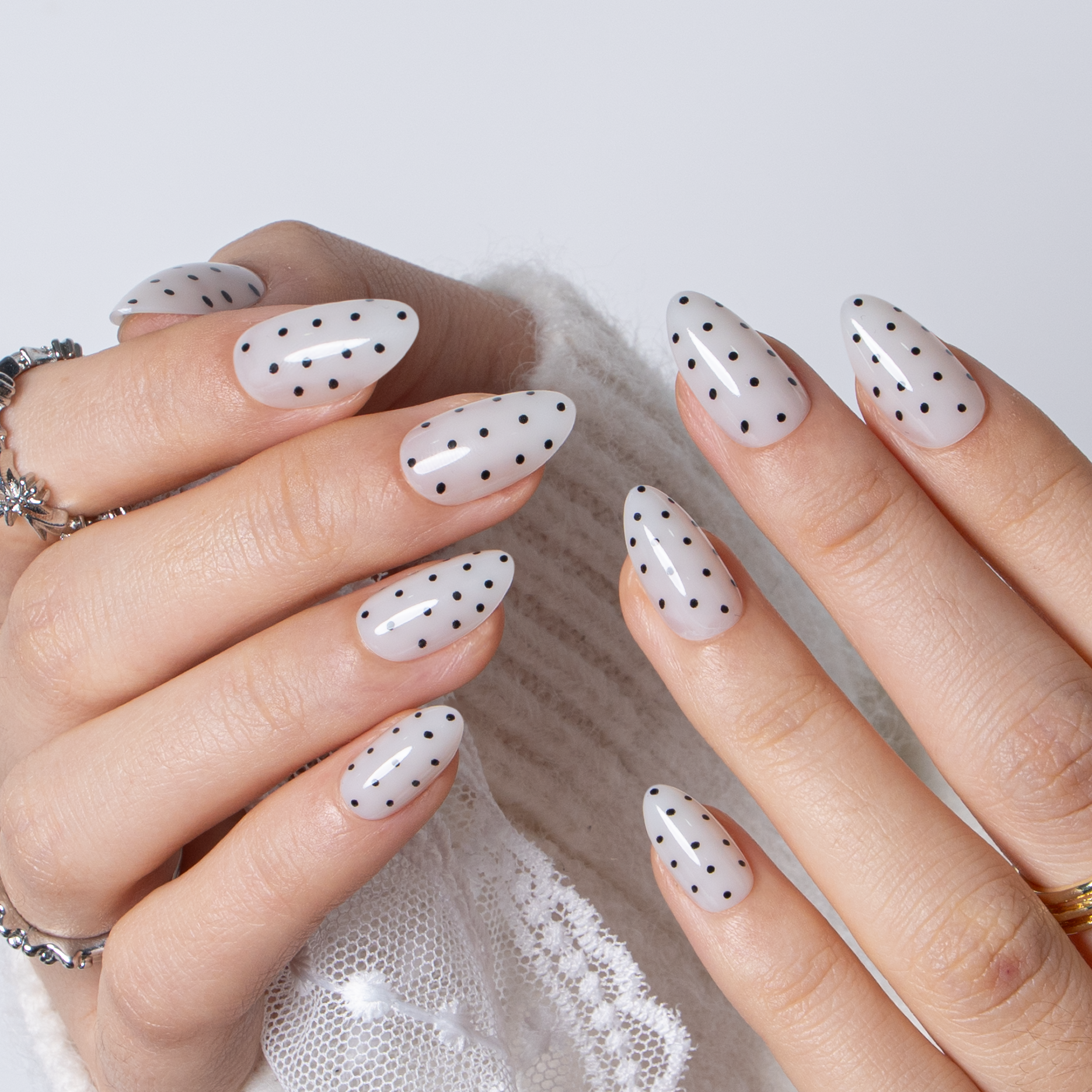 Dot Affair S Almond almond press-on nails