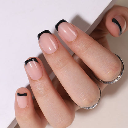 Elegant Noir short squoval nail detail