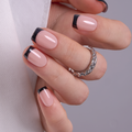 Elegant Noir short squoval press-on nails