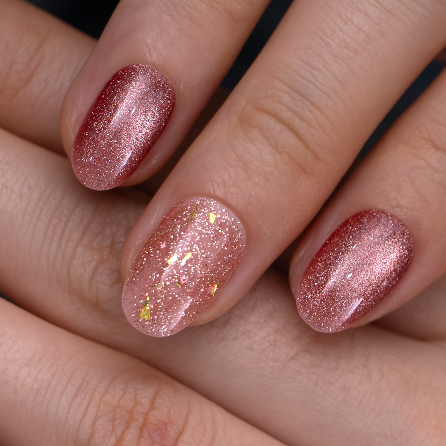 Ember Glow S Oval oval press-on nails
