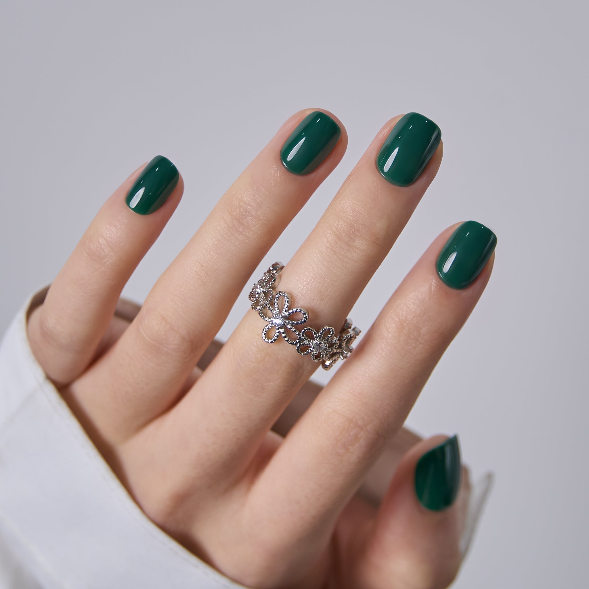 Emerald Muse Rs squoval nail detail