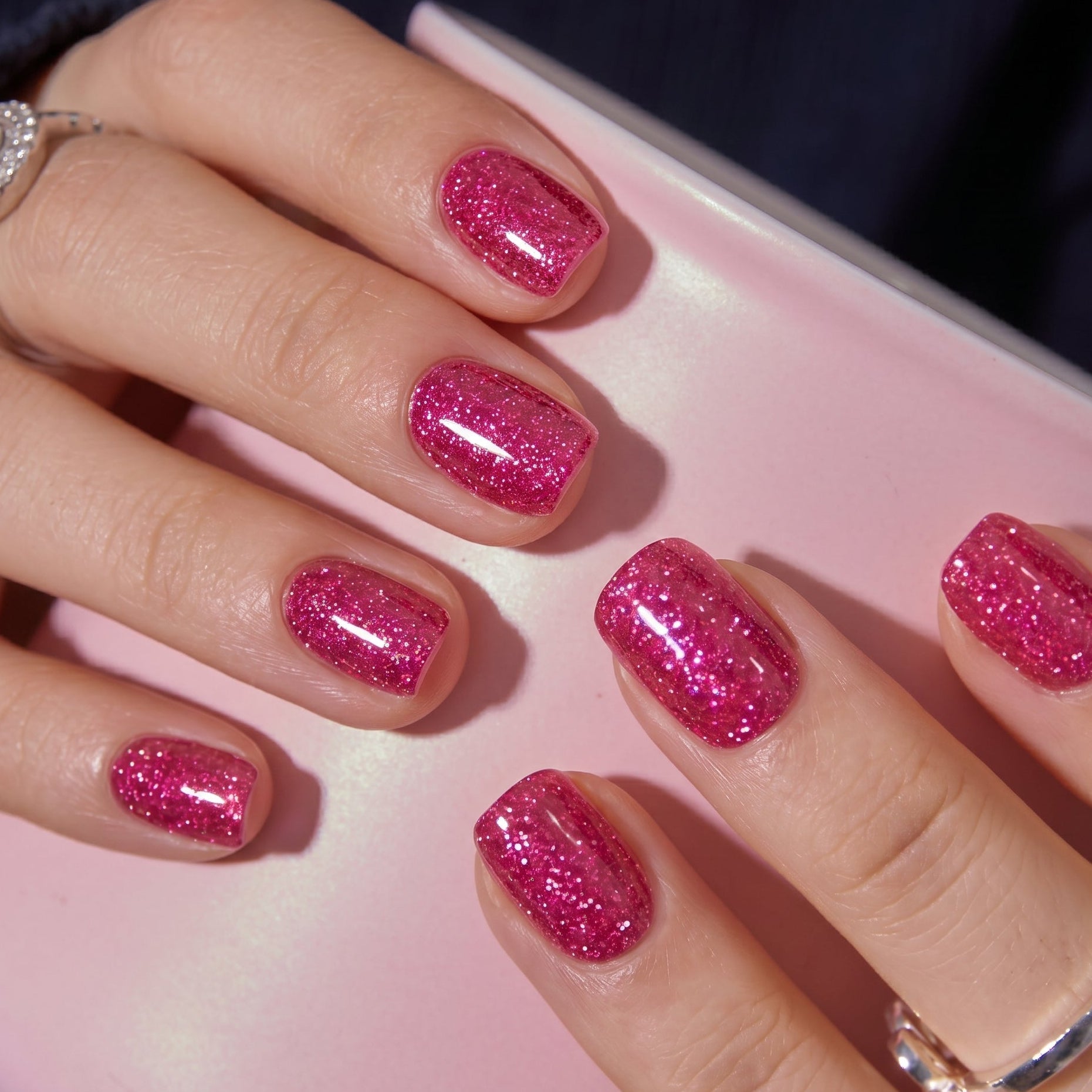 Fuchsia Fever S Squoval short squoval press-on nails