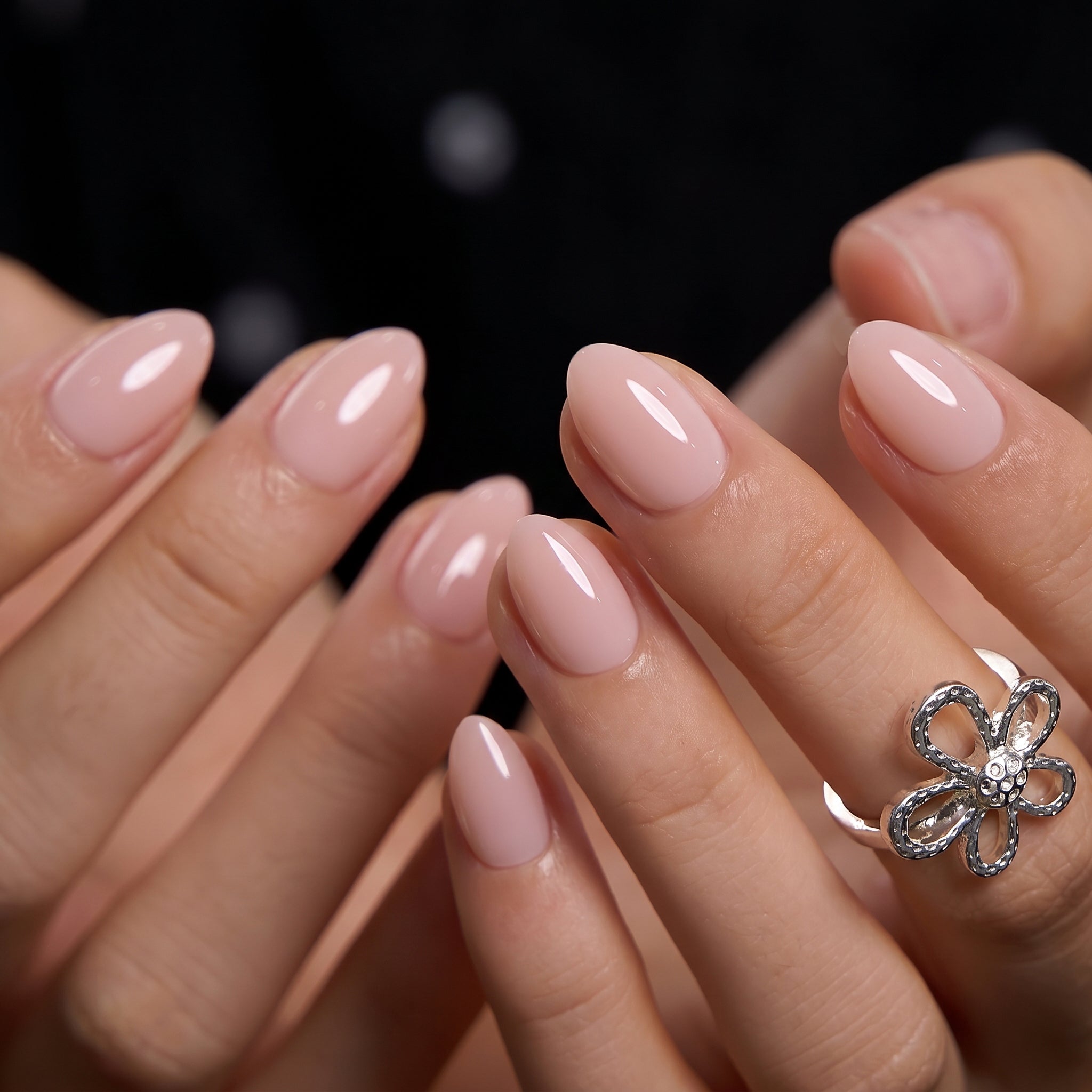 Natural Nude – regular short Almond press-on nail size guide
