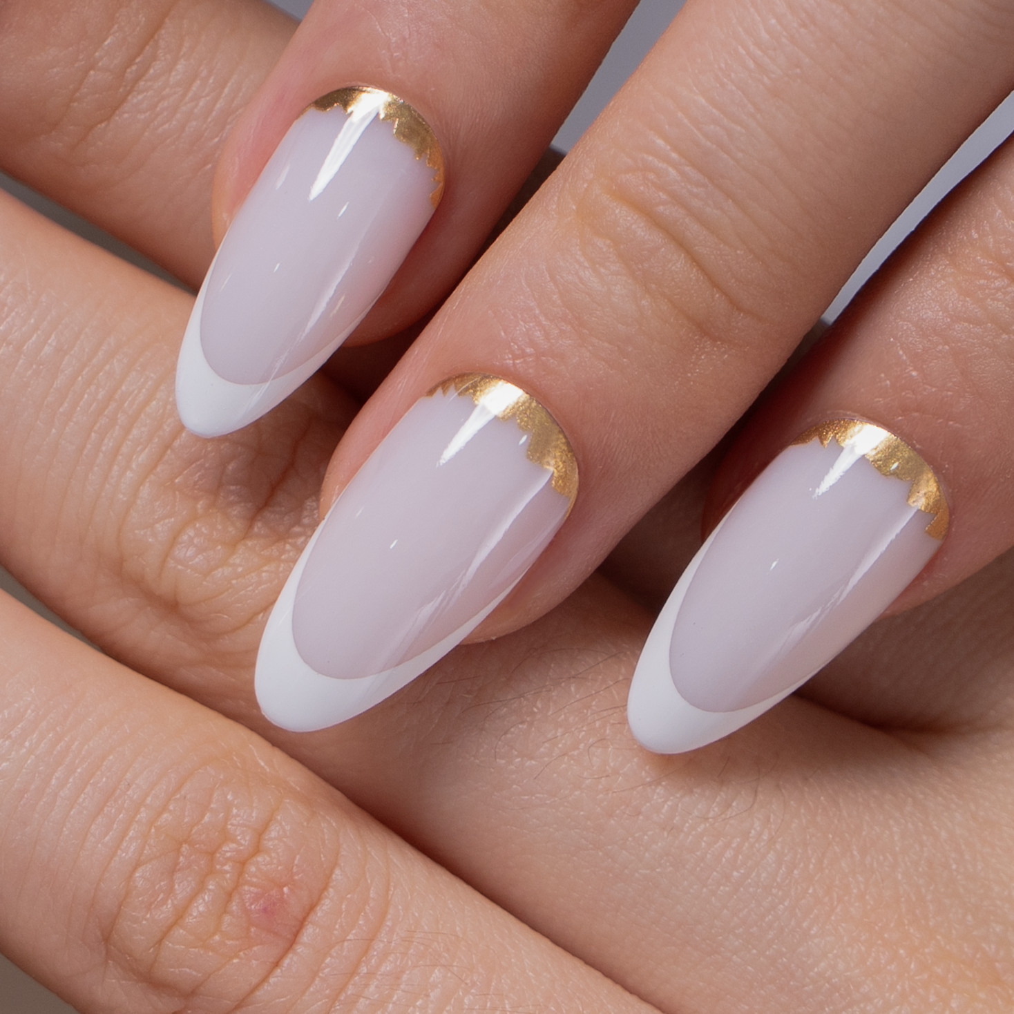 Royal Crescent M Almond almond press-on nails