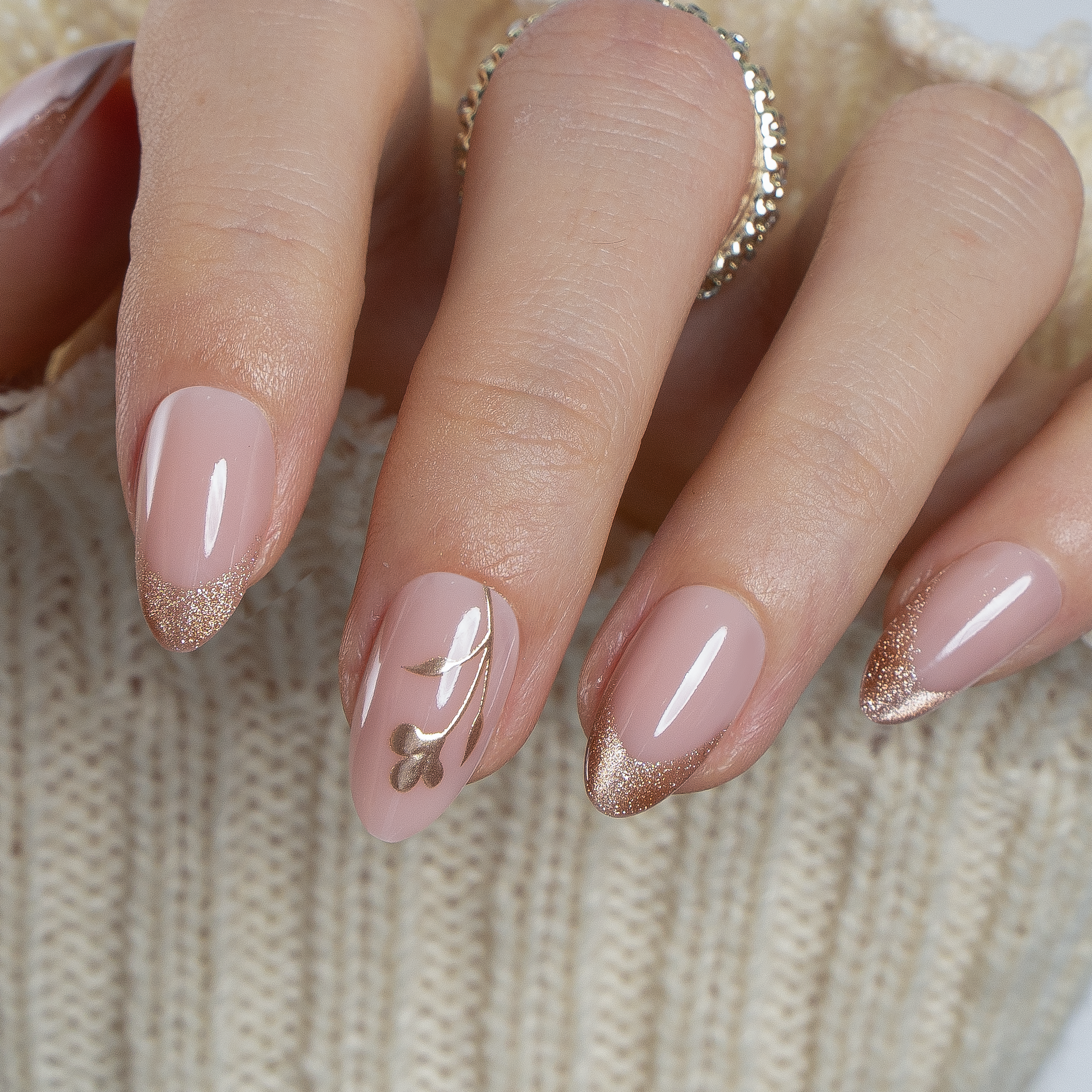 Designer s Pick | Gilded Grace S Almond almond press-on nails