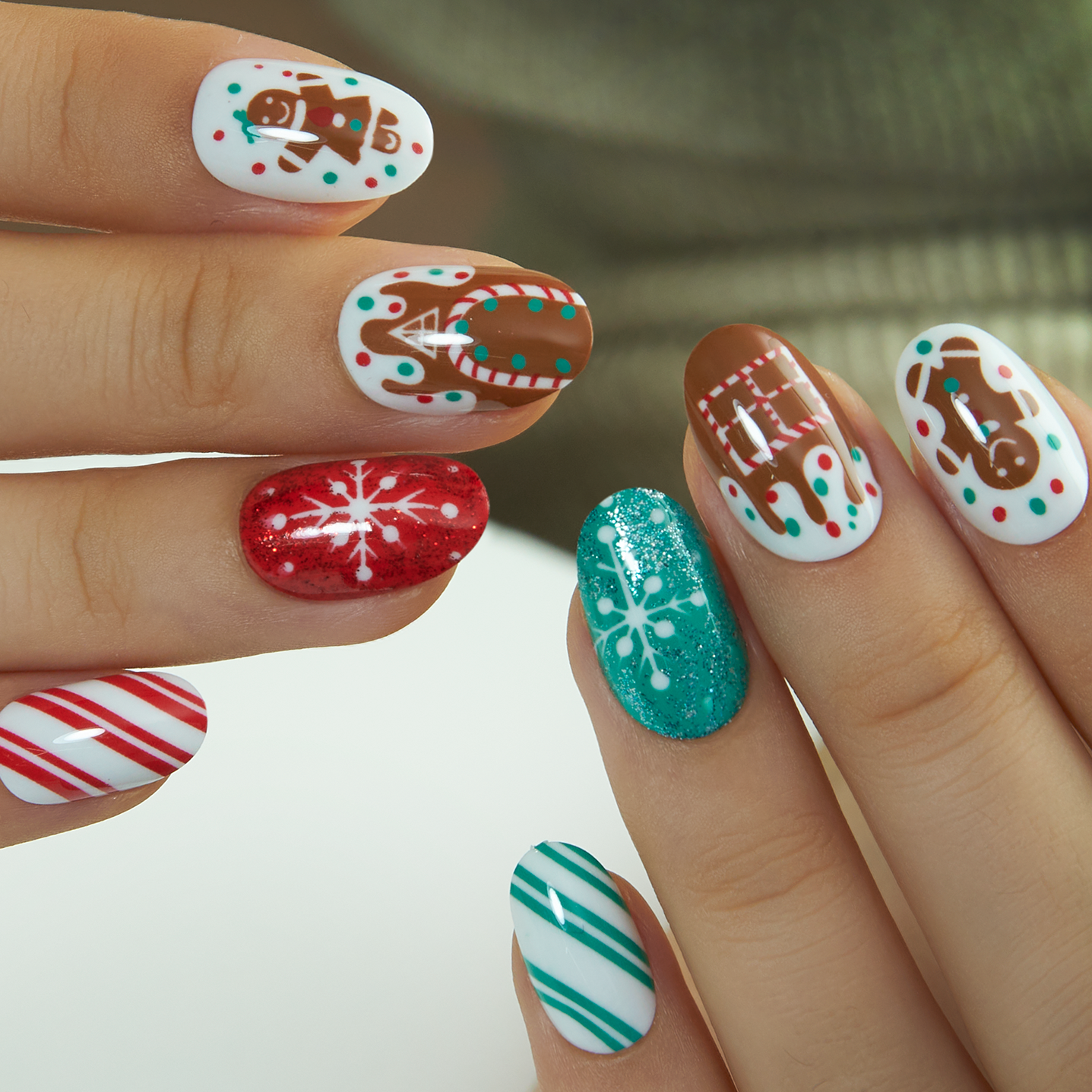 Gingerbread Spark – S Oval