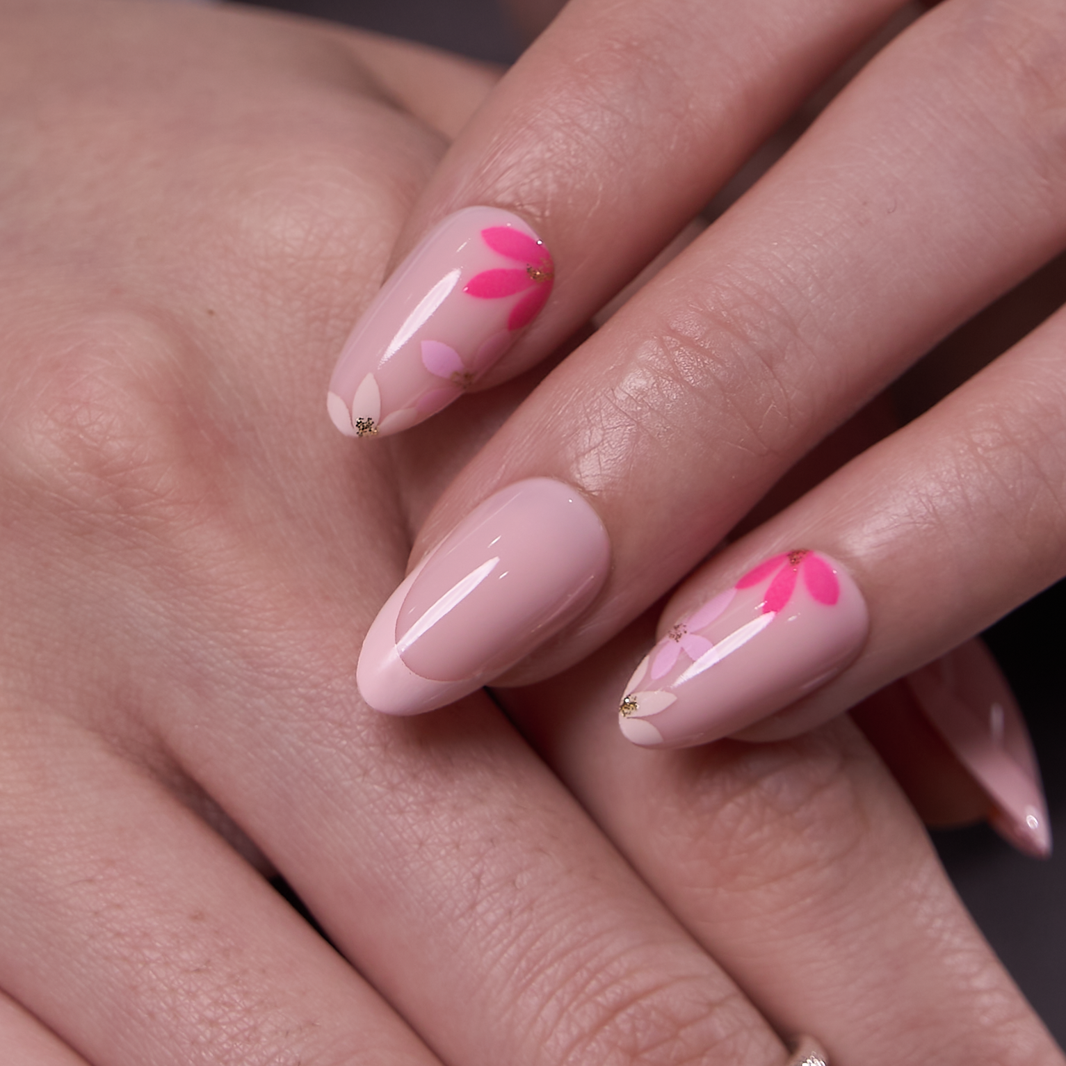 Gleam Bloom S Almond almond press-on nails