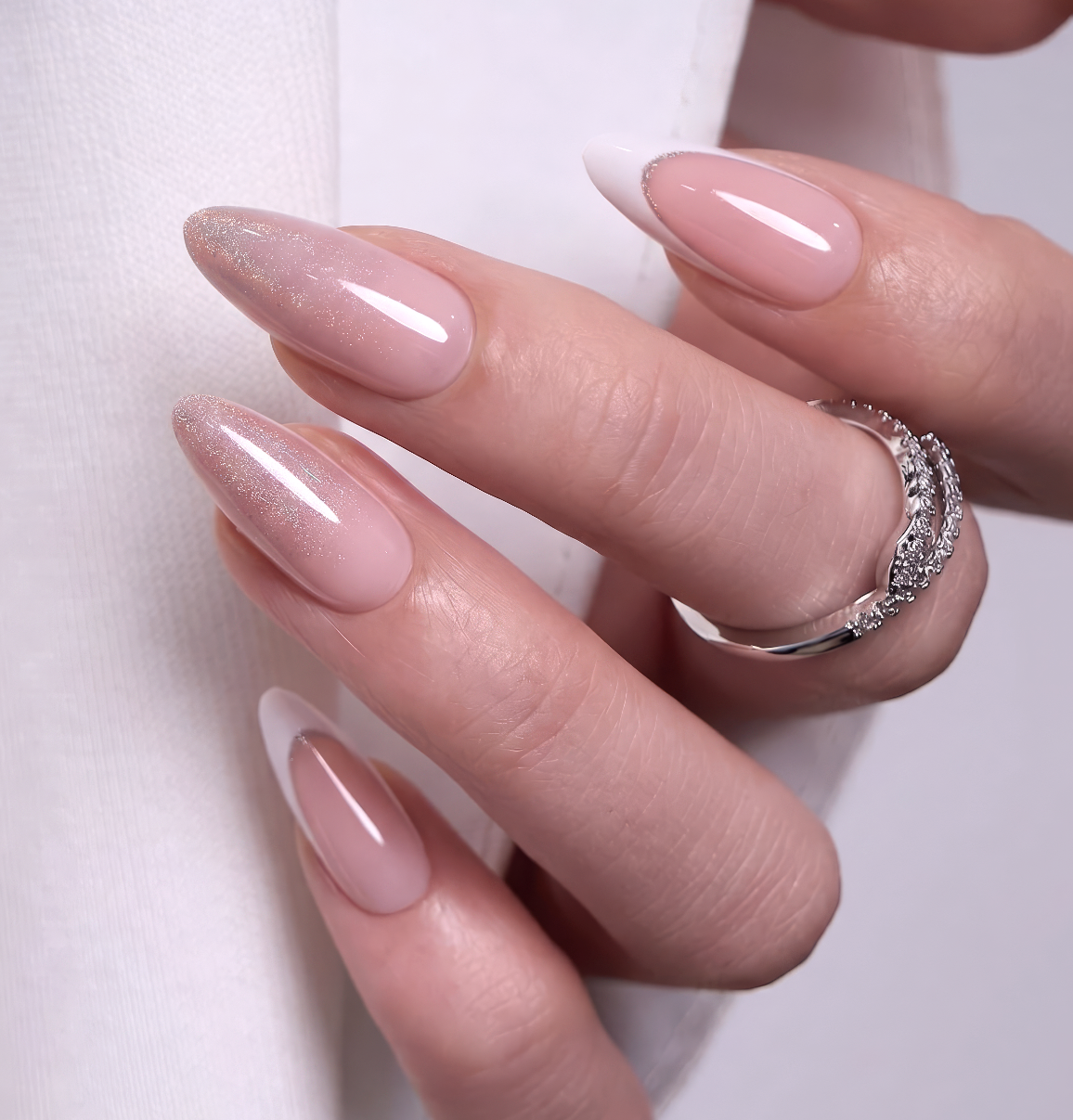 Gleam Crown L Almond almond press-on nails