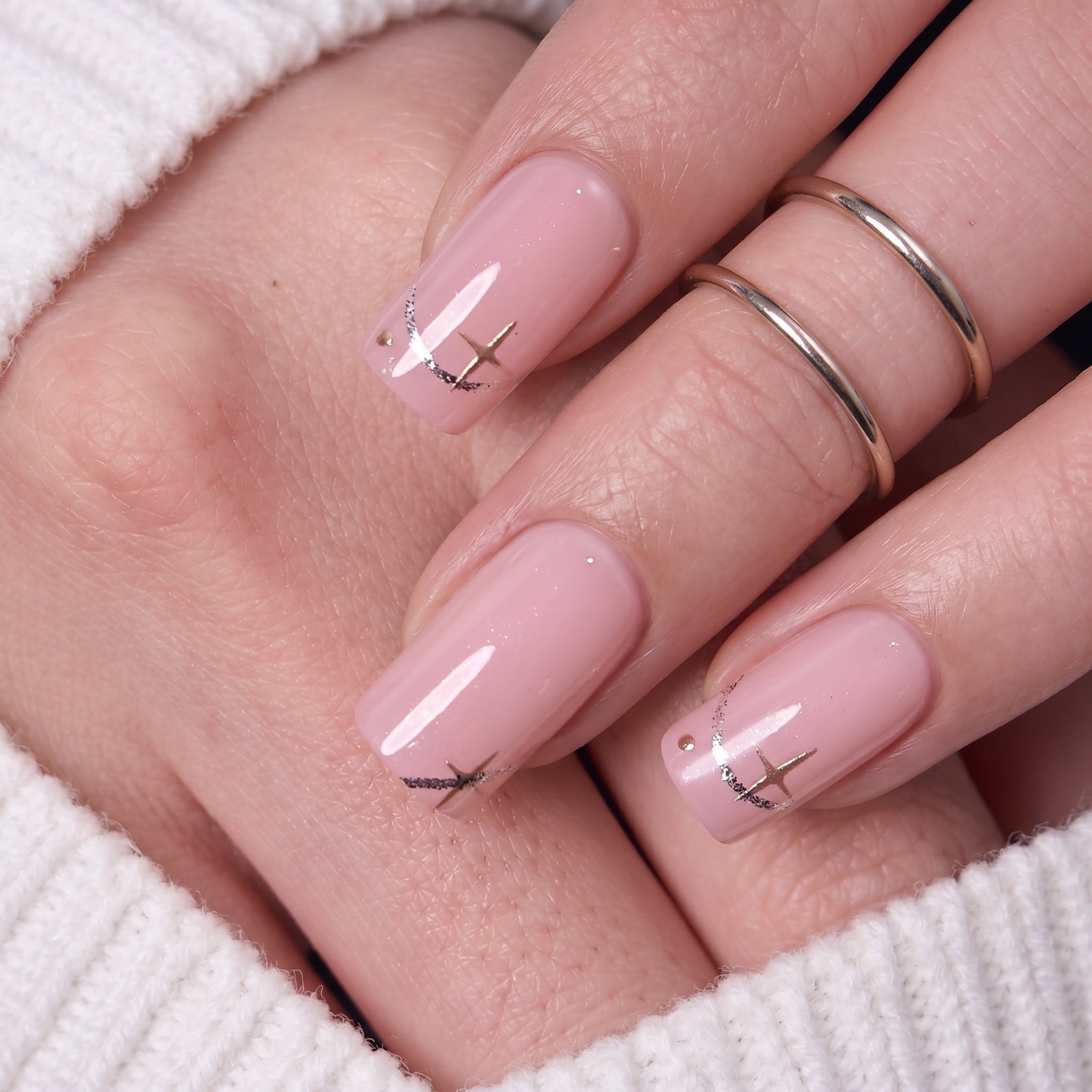Glow Trace M Squoval squoval press-on nails
